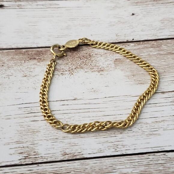 Vintage Accessocraft N.Y.C Bracelet Gold Tone Bracelet - Small - Picture 3 of 4
